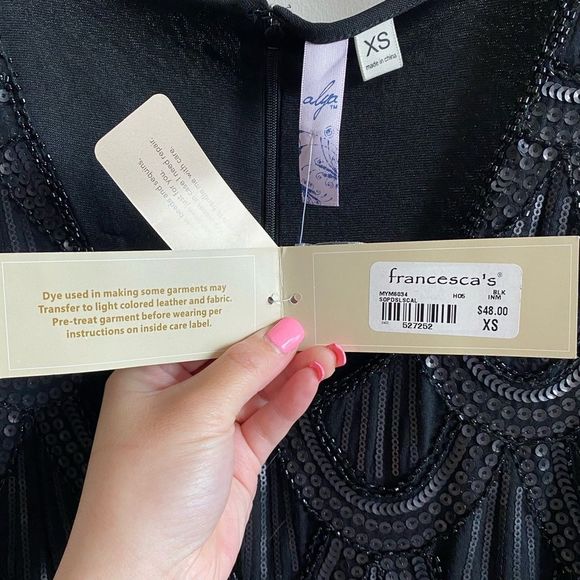 NWT Francesca’s Sequin Beaded Black Sleeveless Romper Size XS - Picture 5 of 5